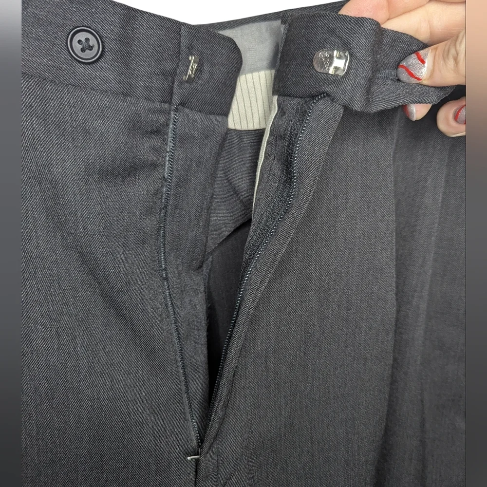 Ben Silver by Majer Dress Pants 34 X 27.5 Charcoal Gray USA Made Wool Pleated